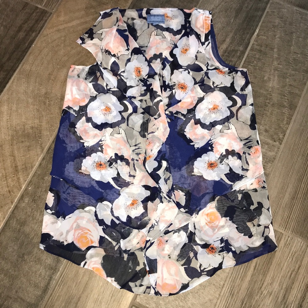 Simply Vera Navy Floral Blouse
